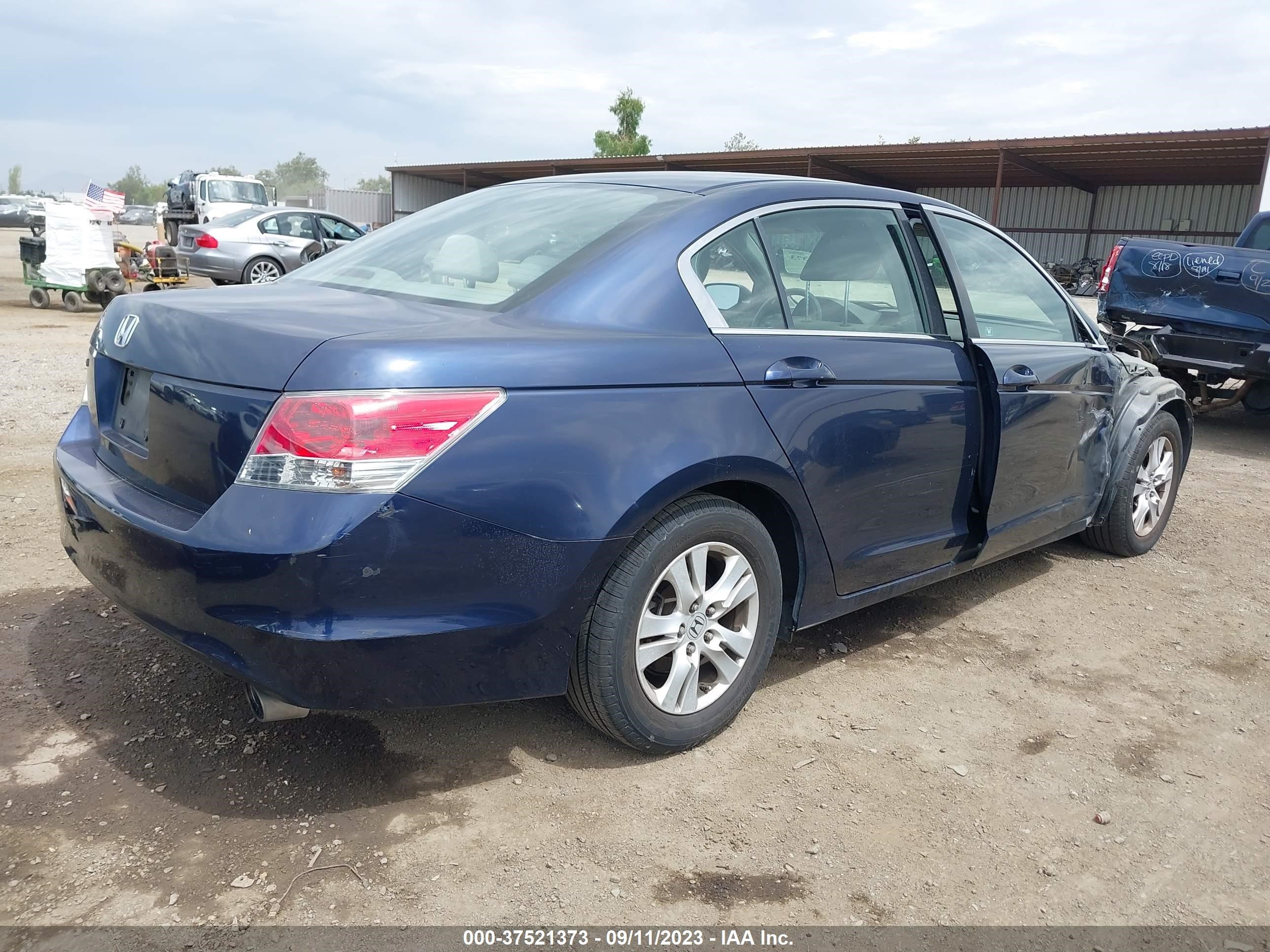 Photo 3 VIN: JHMCP26498C040293 - HONDA ACCORD 