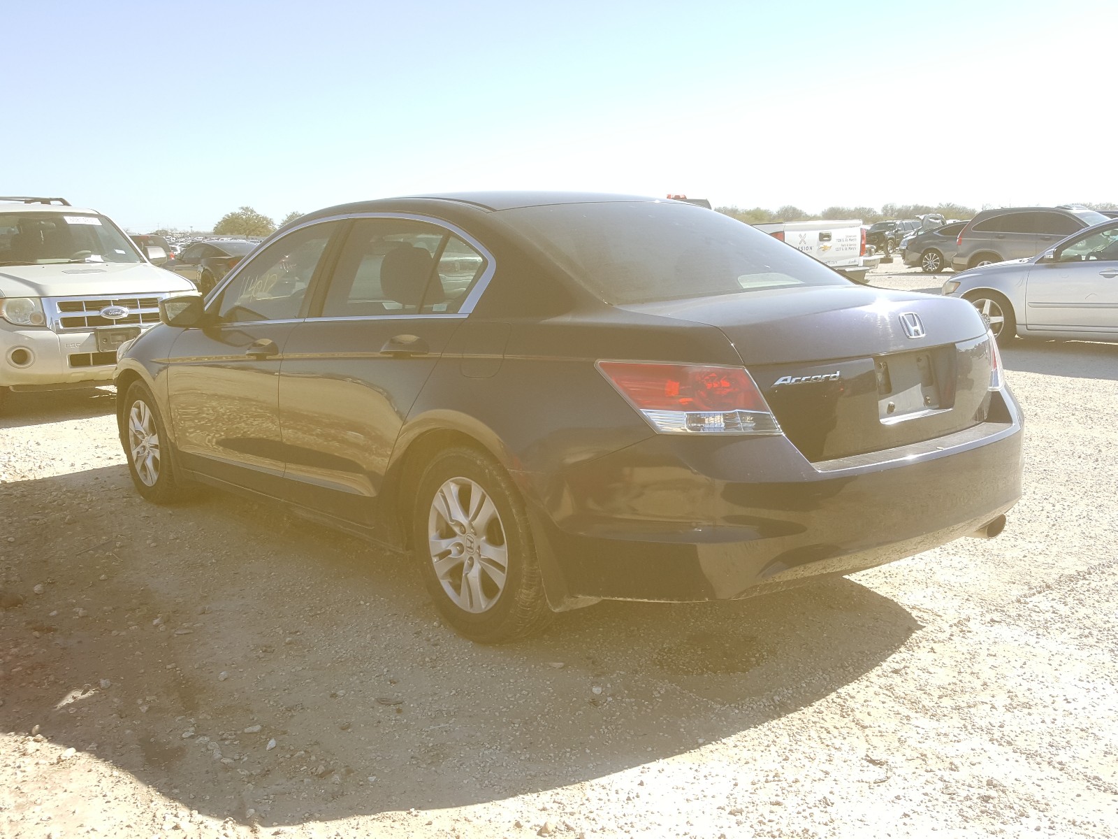 Photo 2 VIN: JHMCP26499C008378 - HONDA ACCORD LXP 