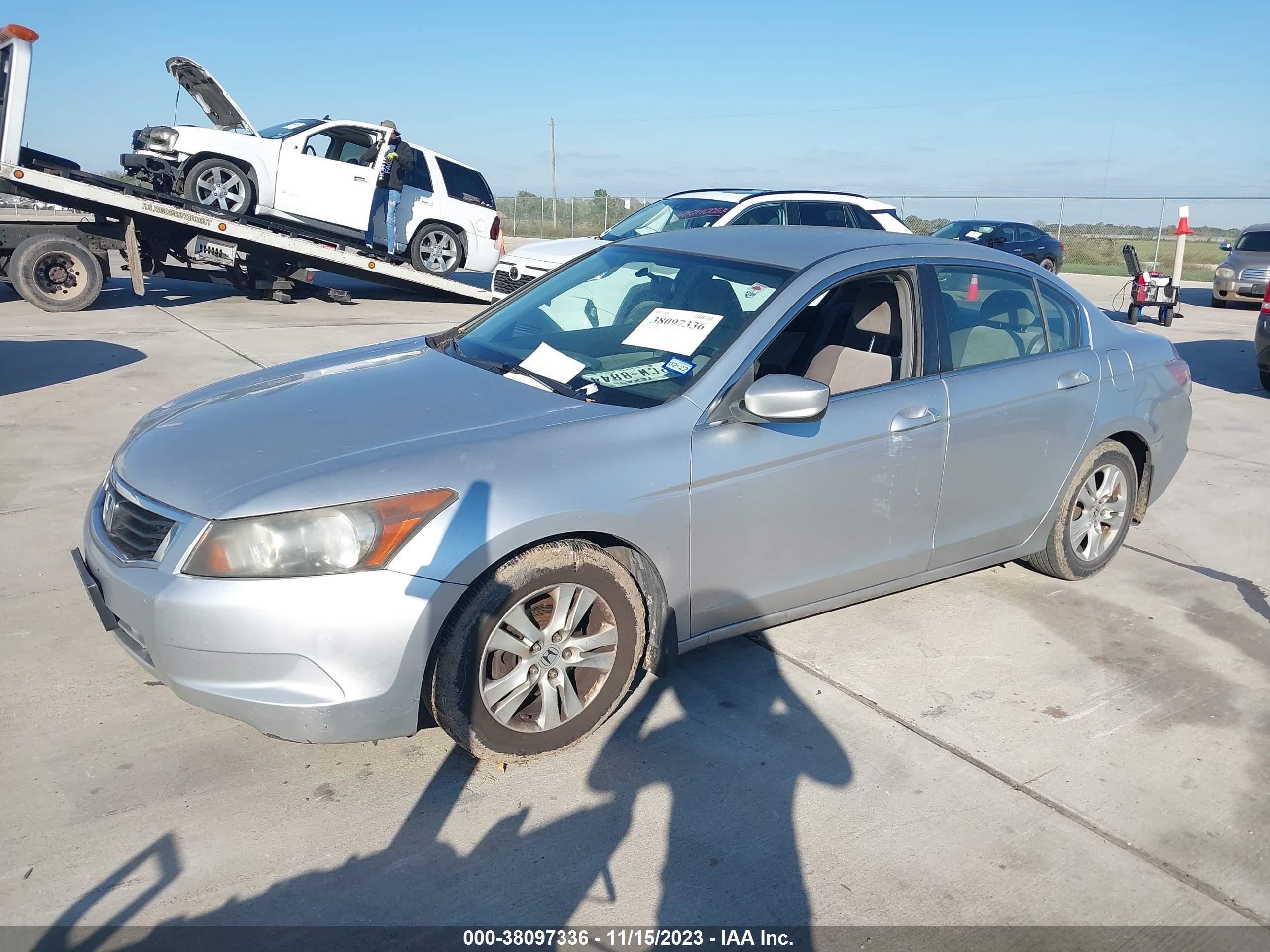 Photo 1 VIN: JHMCP264X8C044496 - HONDA ACCORD 