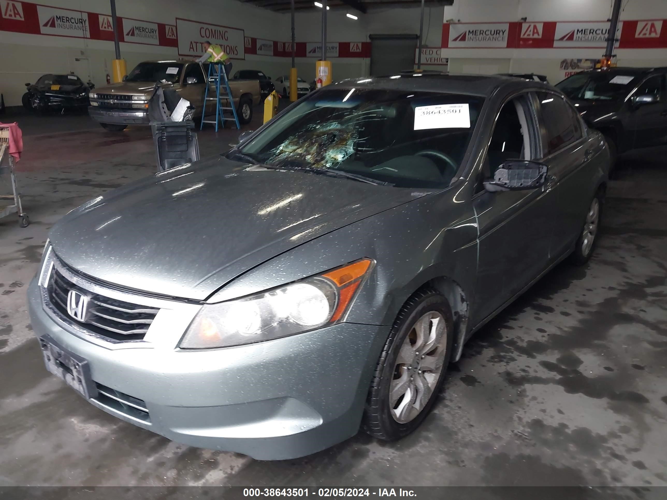 Photo 1 VIN: JHMCP26708C030889 - HONDA ACCORD 