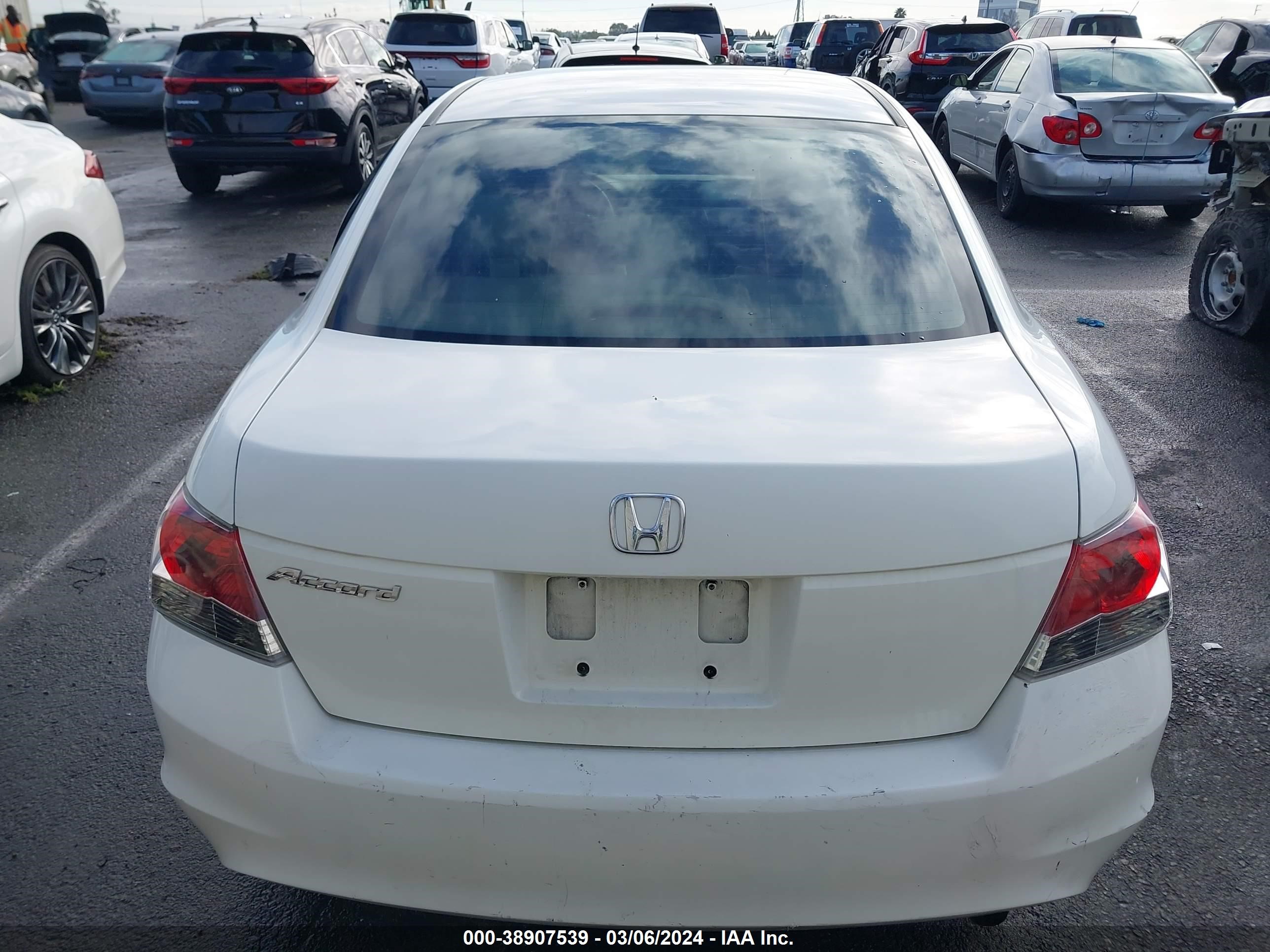 Photo 15 VIN: JHMCP26738C037545 - HONDA ACCORD 