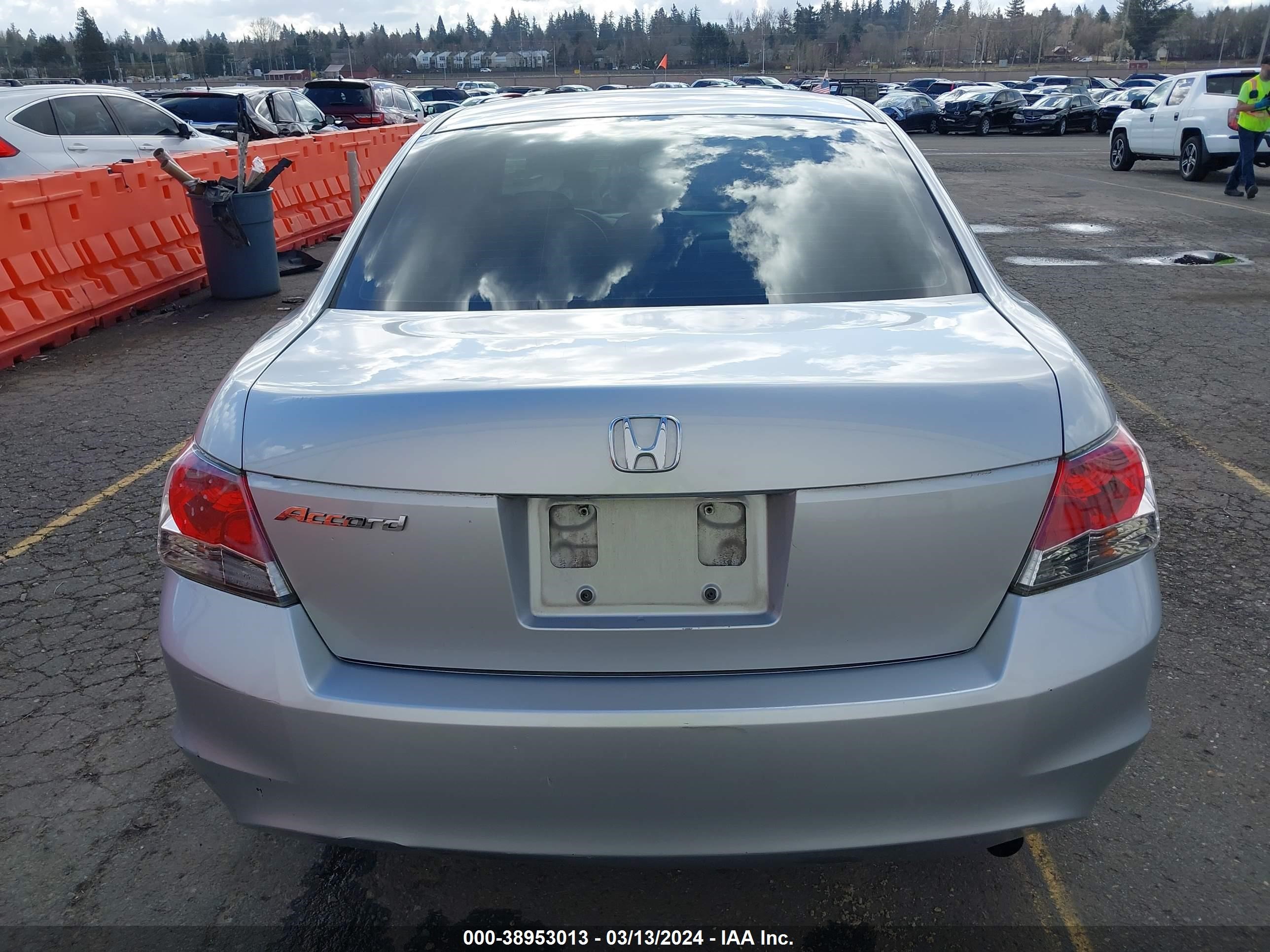 Photo 15 VIN: JHMCP26768C041525 - HONDA ACCORD 