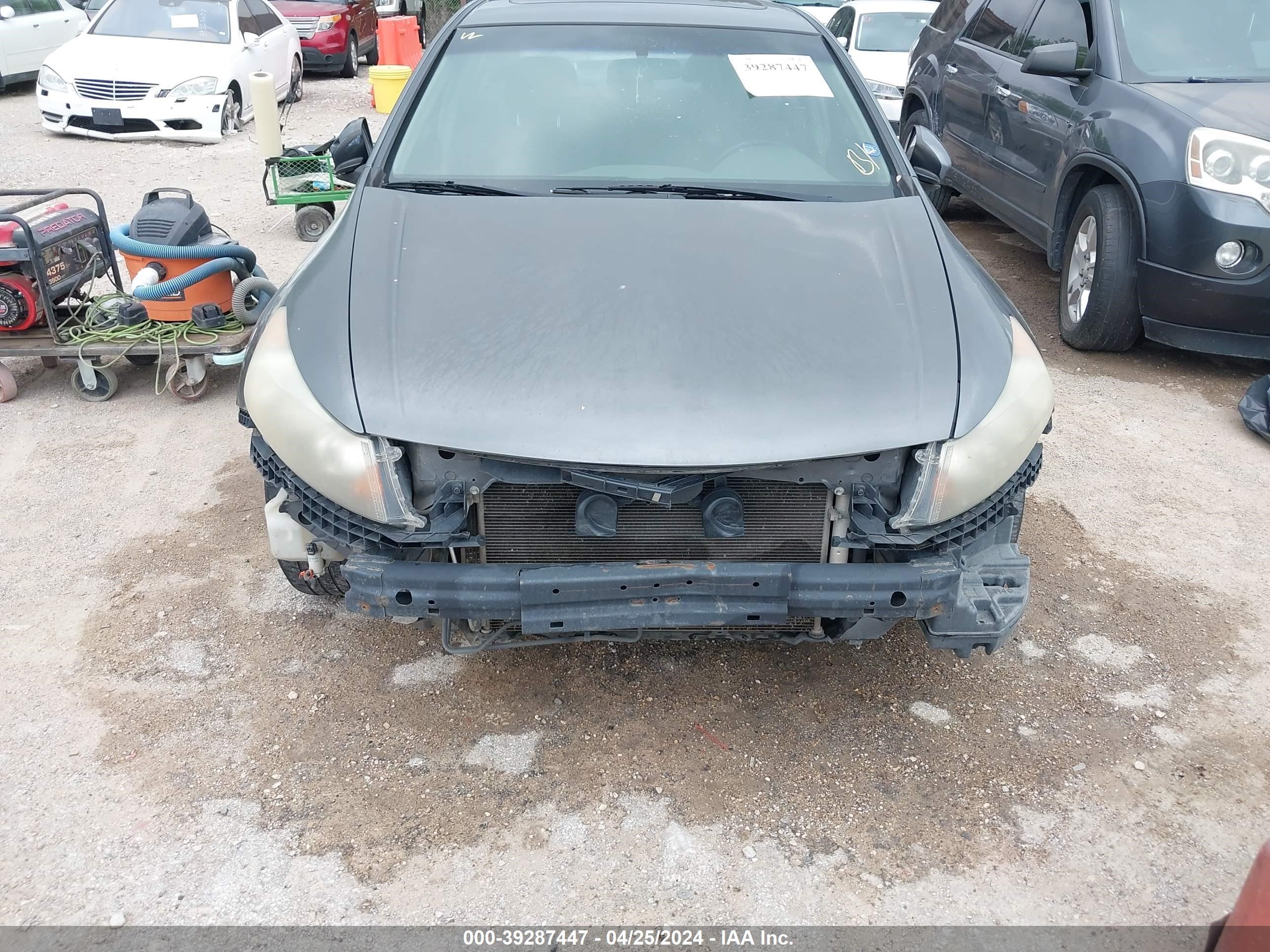 Photo 5 VIN: JHMCP26788C024516 - HONDA ACCORD 