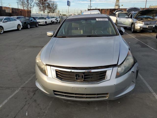 Photo 4 VIN: JHMCP26808C069197 - HONDA ACCORD 