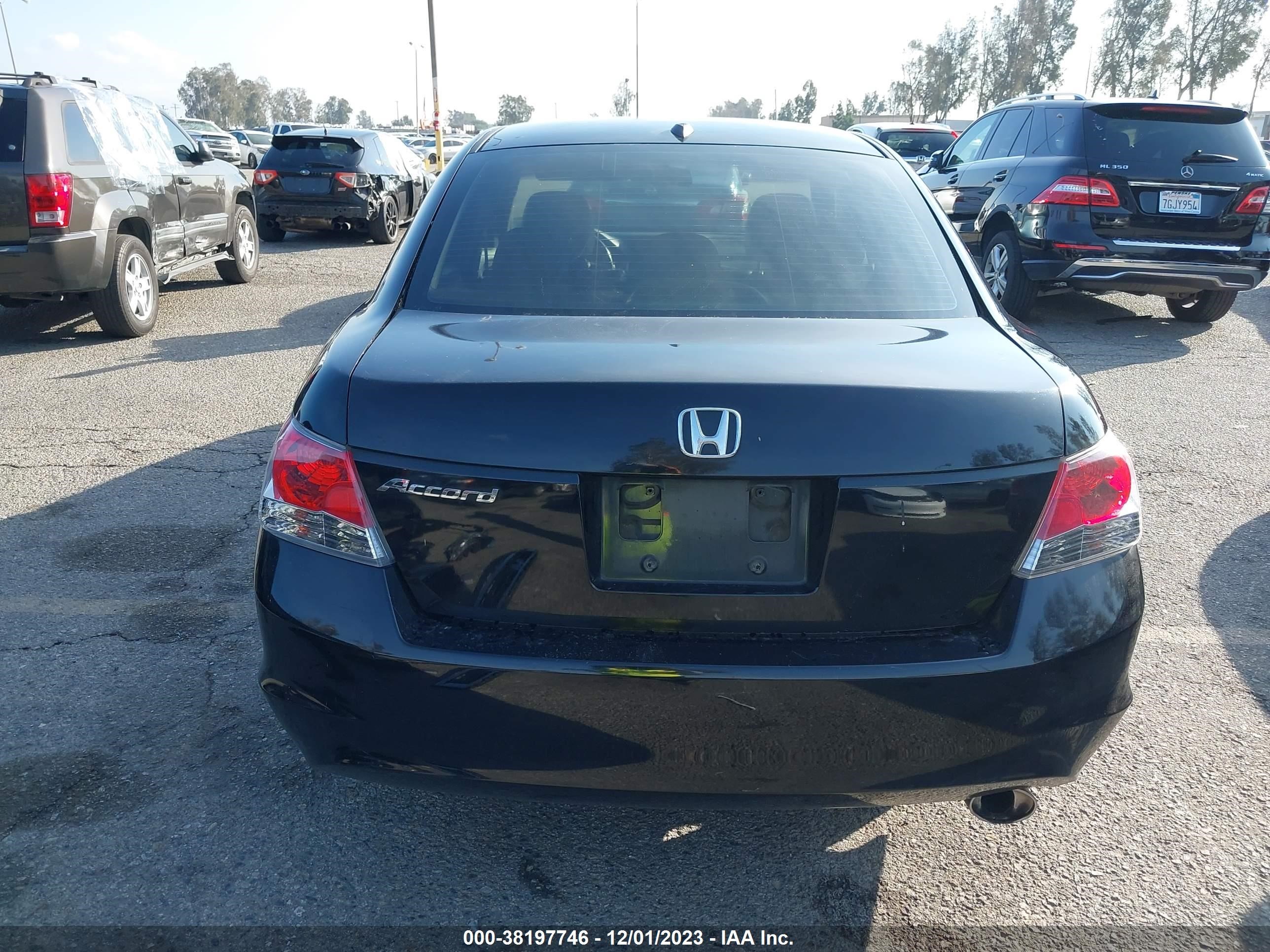 Photo 16 VIN: JHMCP26818C012457 - HONDA ACCORD 