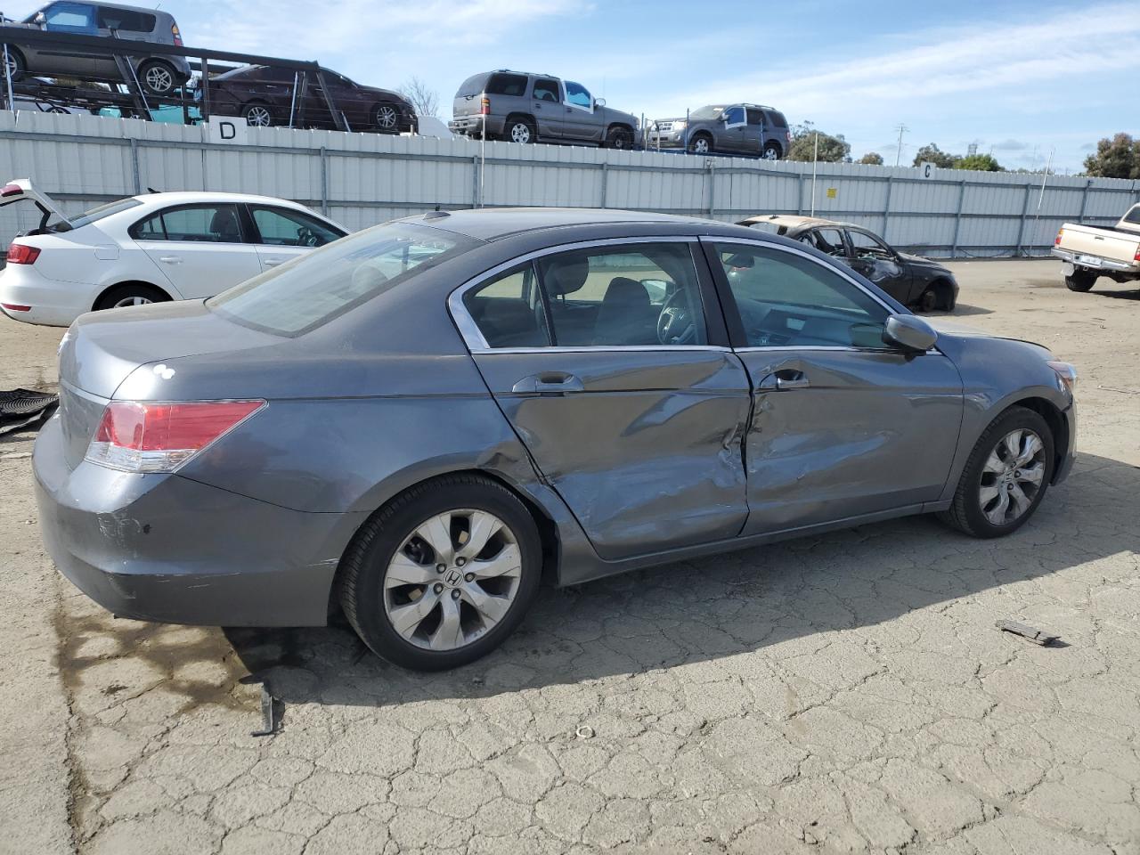 Photo 2 VIN: JHMCP26818C039576 - HONDA ACCORD 