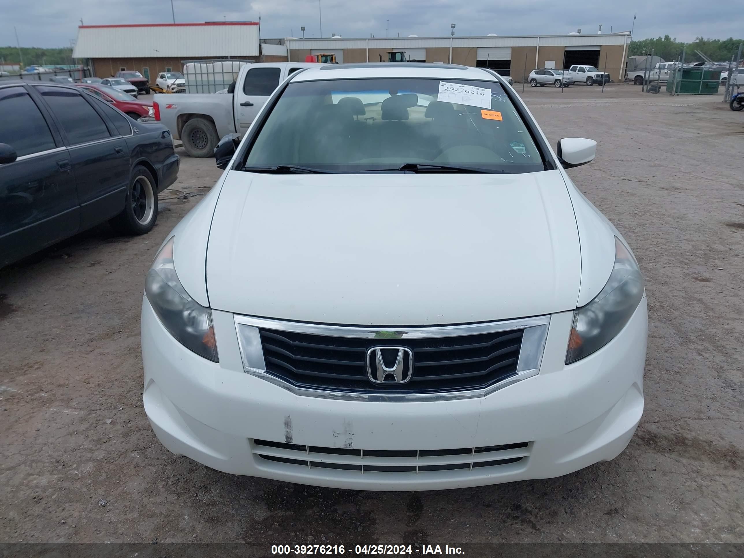 Photo 11 VIN: JHMCP26849C000658 - HONDA ACCORD 