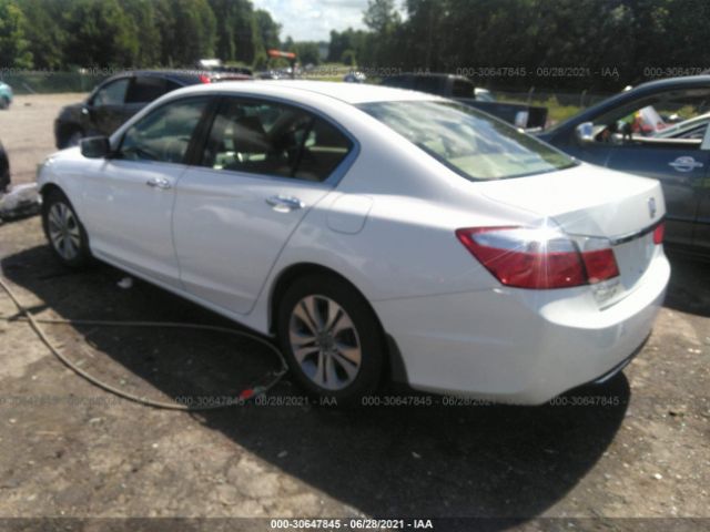 Photo 2 VIN: JHMCR2F33DC000447 - HONDA ACCORD SDN 