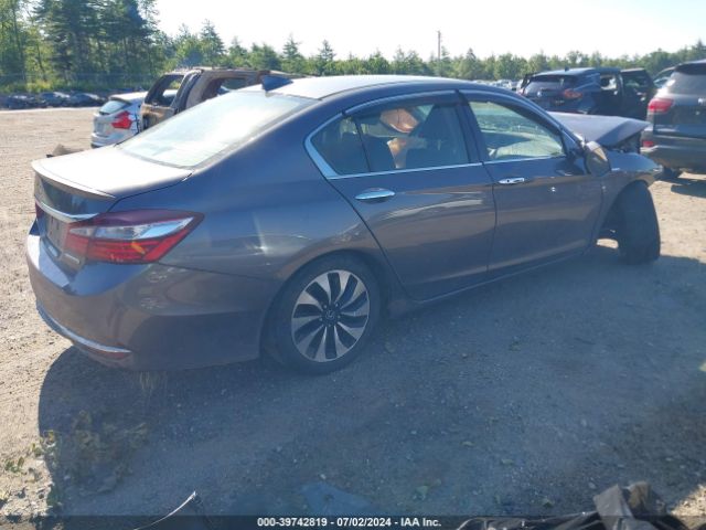 Photo 3 VIN: JHMCR6F35HC005906 - HONDA ACCORD 