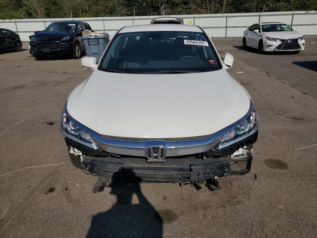 Photo 4 VIN: JHMCR6F38HC020710 - HONDA ACCORD HYB 