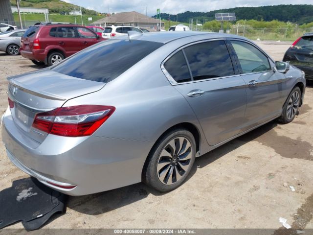 Photo 3 VIN: JHMCR6F3XHC008350 - HONDA ACCORD 