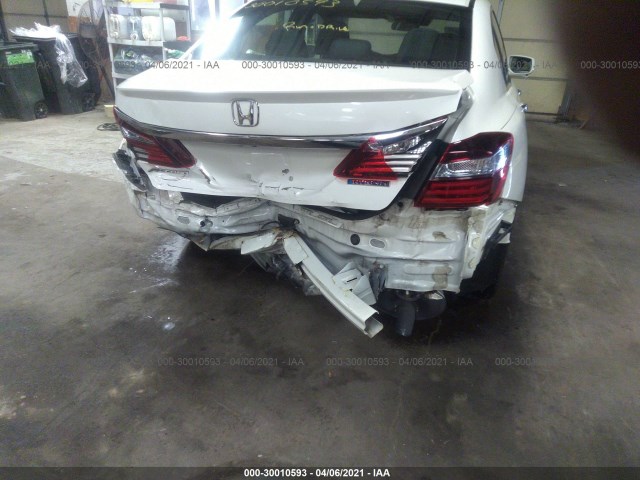 Photo 5 VIN: JHMCR6F3XHC008932 - HONDA ACCORD HYBRID 