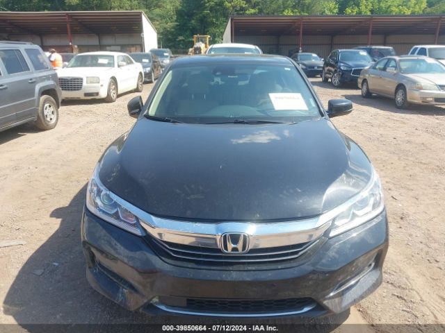 Photo 5 VIN: JHMCR6F50HC013476 - HONDA ACCORD 