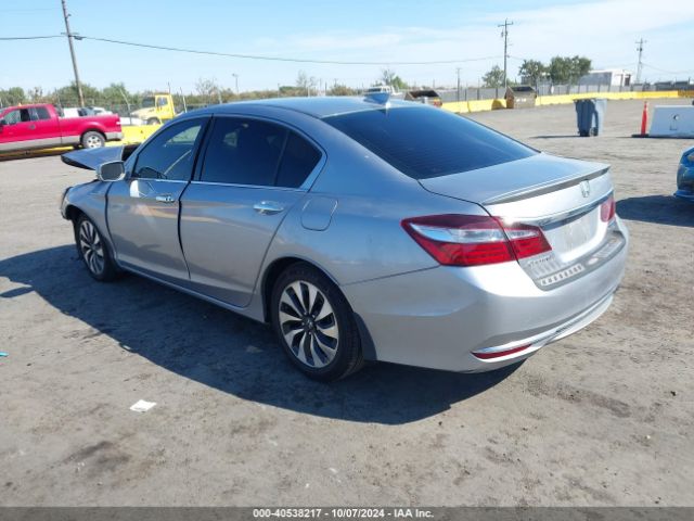 Photo 2 VIN: JHMCR6F52HC014483 - HONDA ACCORD 