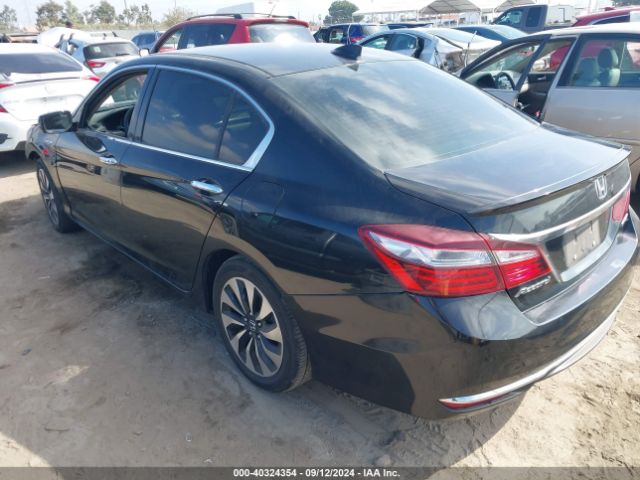 Photo 2 VIN: JHMCR6F54HC002657 - HONDA ACCORD 