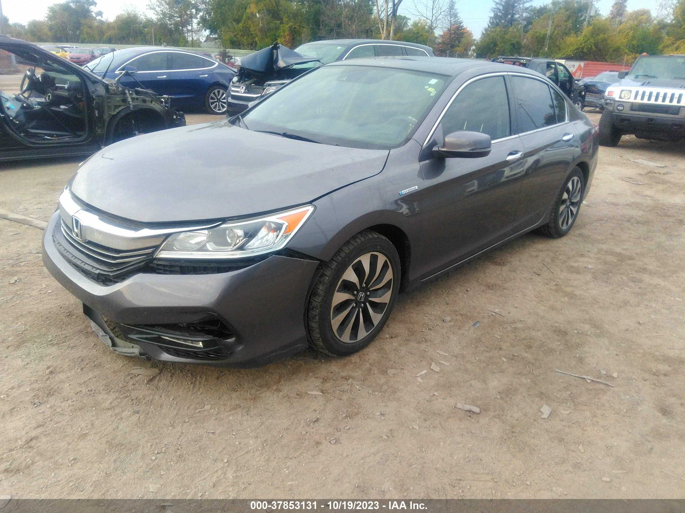 Photo 1 VIN: JHMCR6F55HC021542 - HONDA ACCORD 