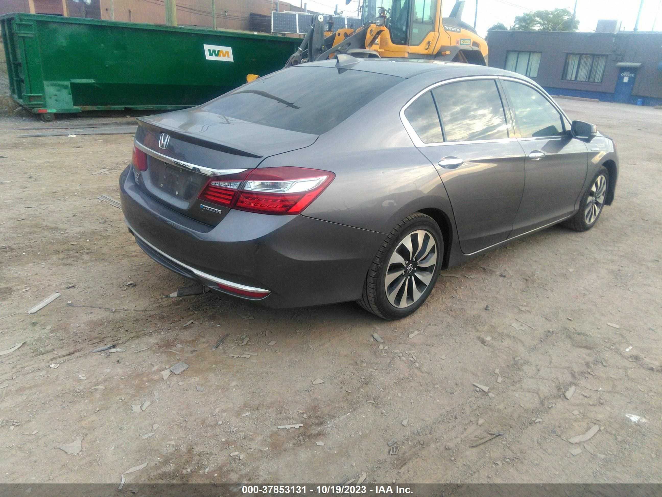 Photo 3 VIN: JHMCR6F55HC021542 - HONDA ACCORD 