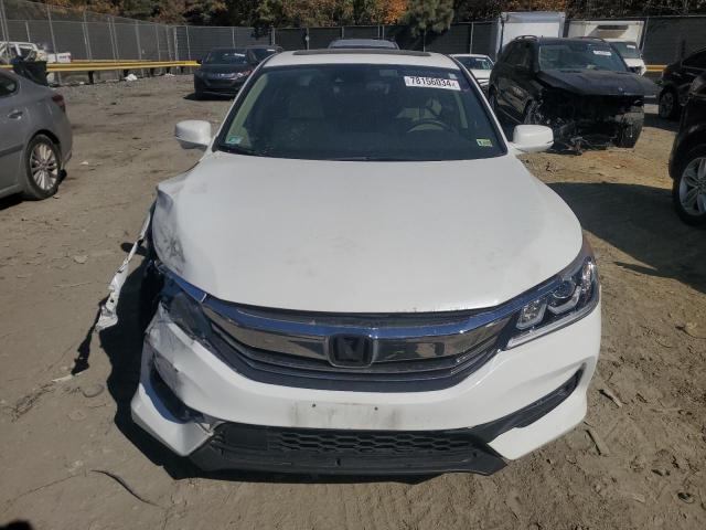 Photo 4 VIN: JHMCR6F59HC025528 - HONDA ACCORD HYB 