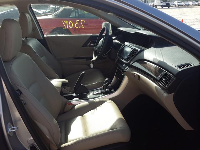 Photo 4 VIN: JHMCR6F70HC011695 - HONDA ACCORD TOU 