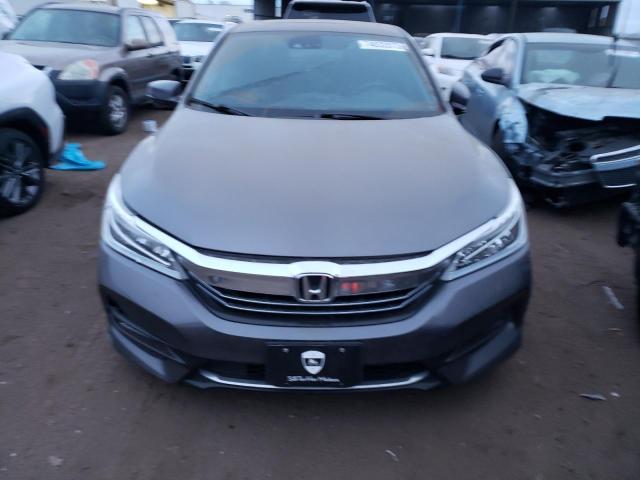 Photo 4 VIN: JHMCR6F71HC000947 - HONDA ACCORD 