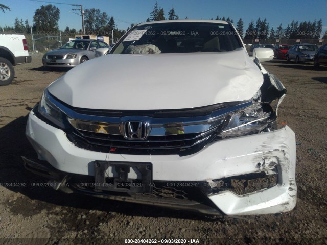 Photo 5 VIN: JHMCR6F78HC017955 - HONDA ACCORD HYBRID 