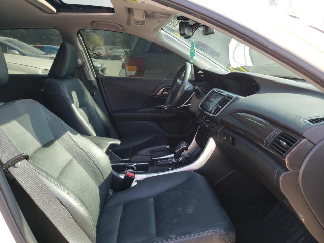 Photo 4 VIN: JHMCR6F78HC024890 - HONDA ACCORD TOU 