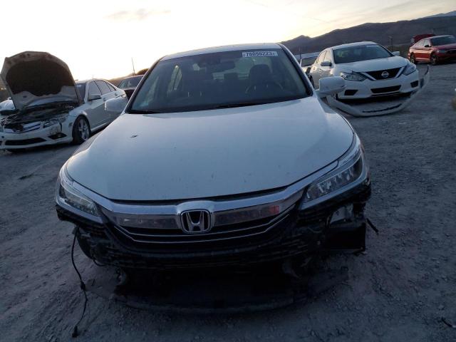 Photo 4 VIN: JHMCR6F79HC006804 - HONDA ACCORD 