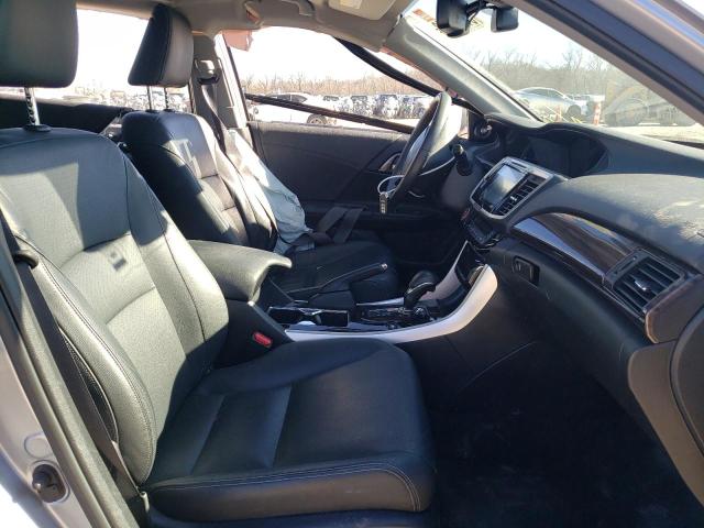 Photo 4 VIN: JHMCR6F7XHC002891 - HONDA ACCORD TOU 