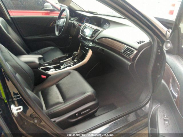 Photo 4 VIN: JHMCR6F7XHC031212 - HONDA ACCORD HYBRID 