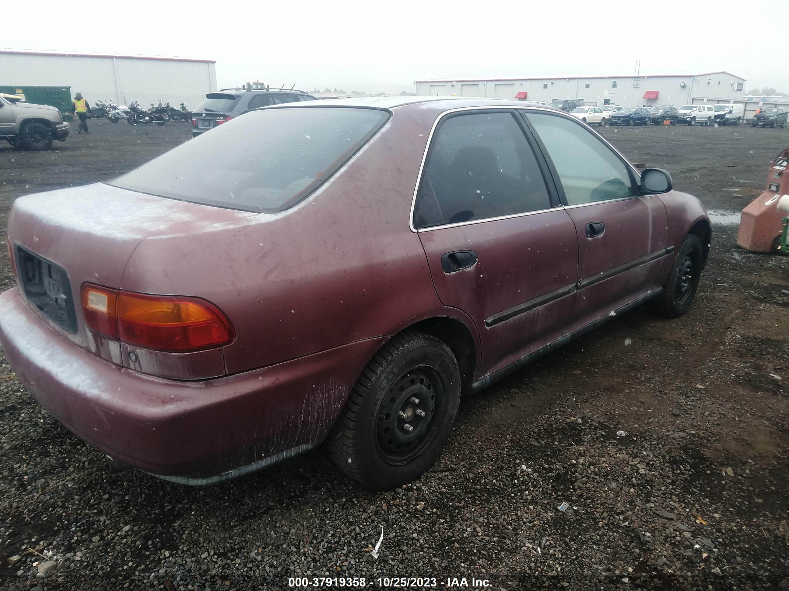 Photo 3 VIN: JHMEG8556NS043742 - HONDA CIVIC 