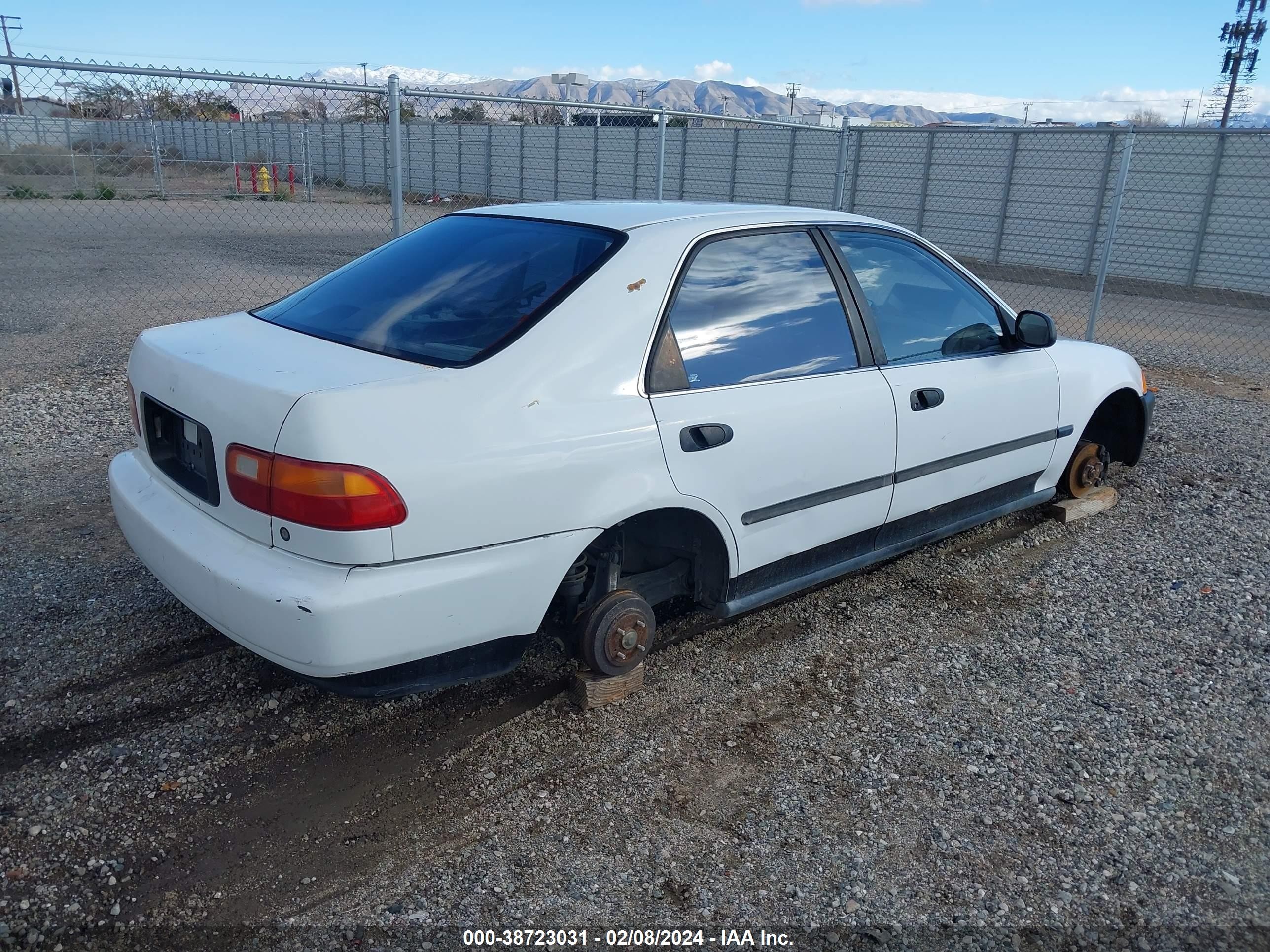 Photo 3 VIN: JHMEG8654NS007210 - HONDA CIVIC 