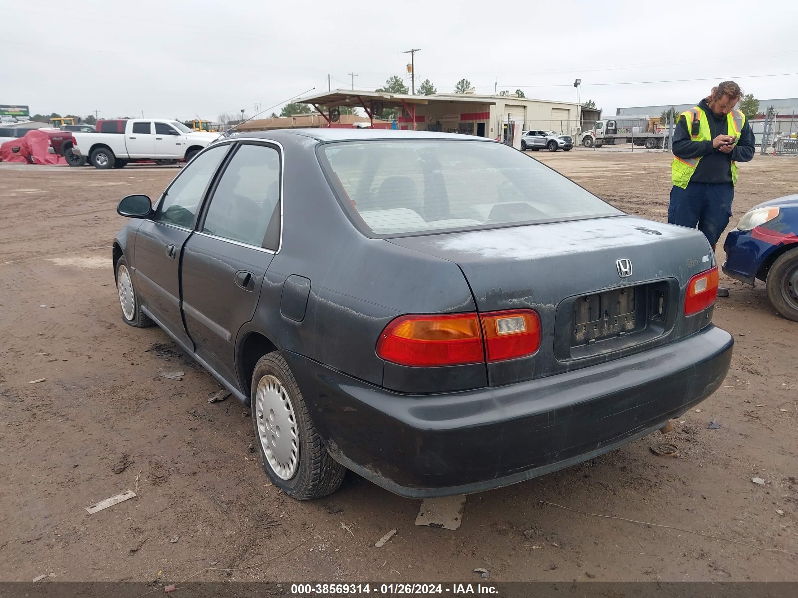 Photo 2 VIN: JHMEH9699RS009885 - HONDA CIVIC 