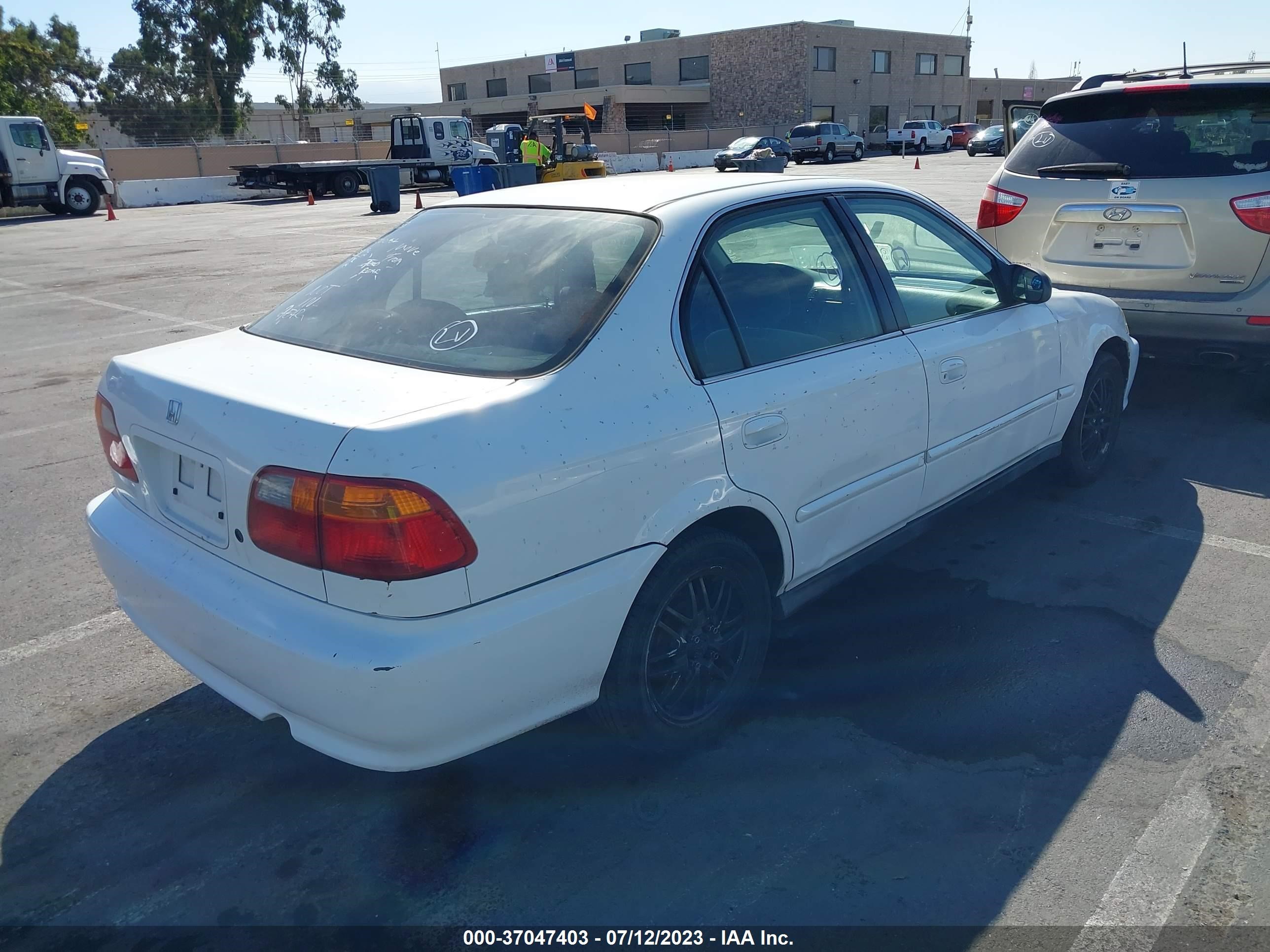 Photo 3 VIN: JHMEJ8645XS000052 - HONDA CIVIC 