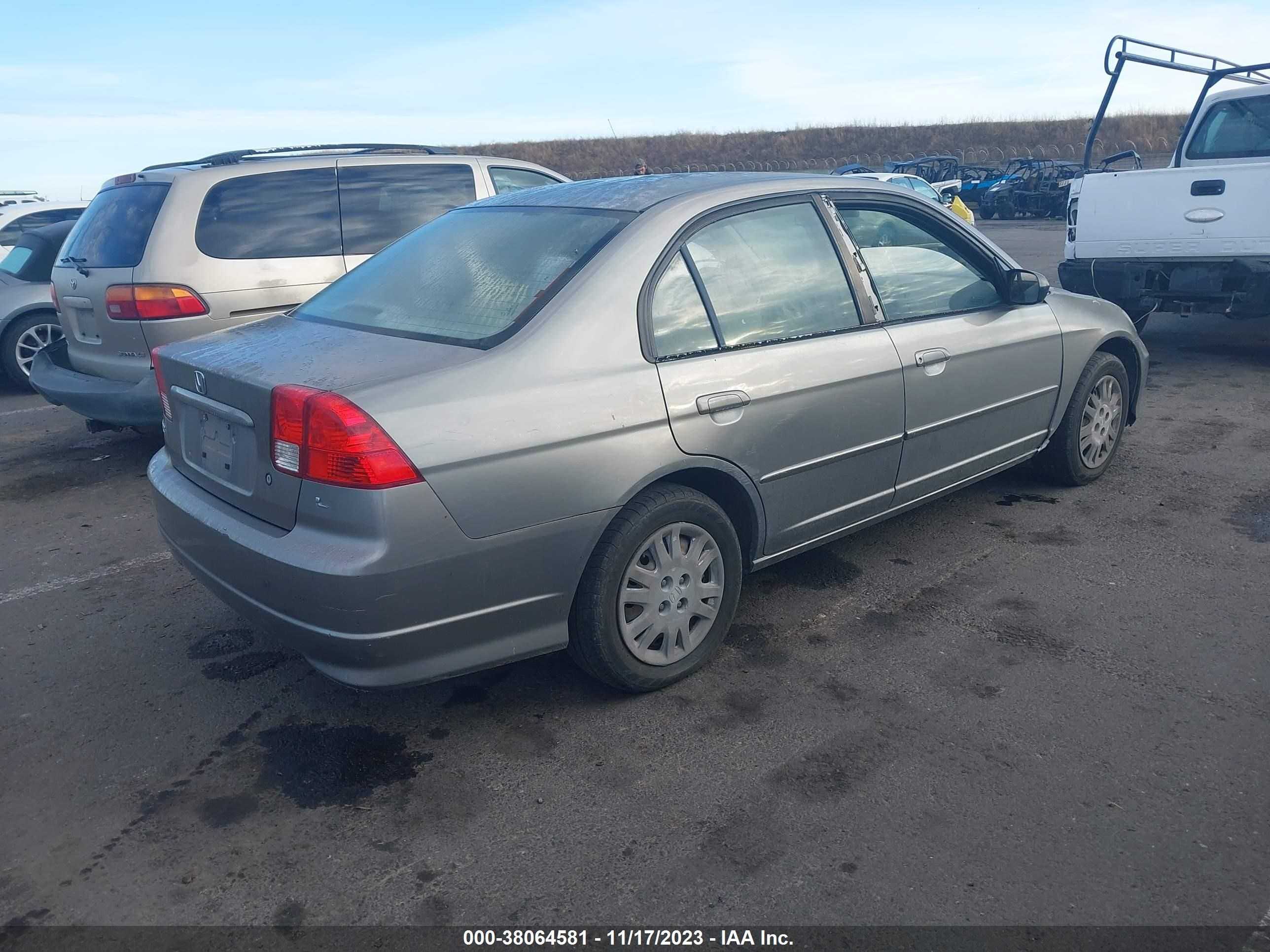 Photo 3 VIN: JHMES16535S005714 - HONDA CIVIC 