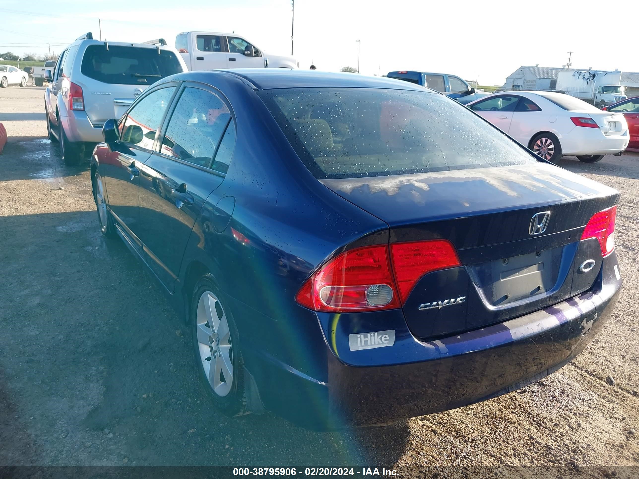 Photo 2 VIN: JHMFA16846S002940 - HONDA CIVIC 