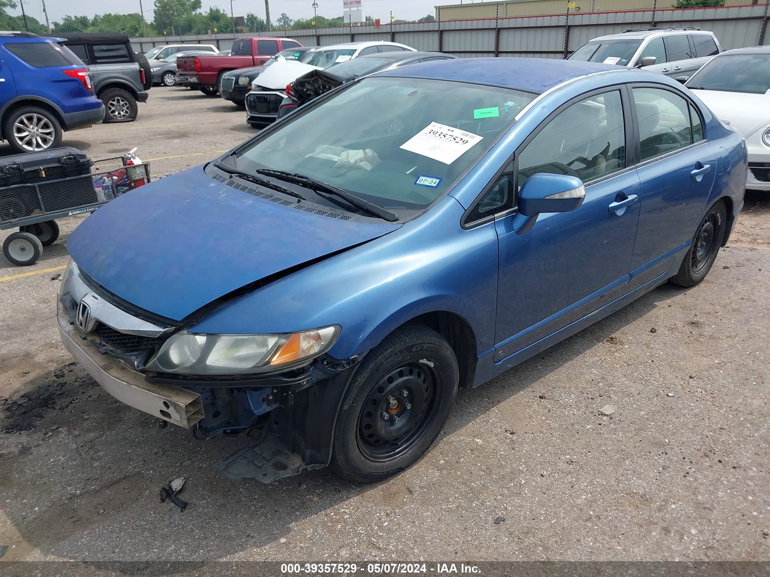 Photo 1 VIN: JHMFA36269S017015 - HONDA CIVIC 