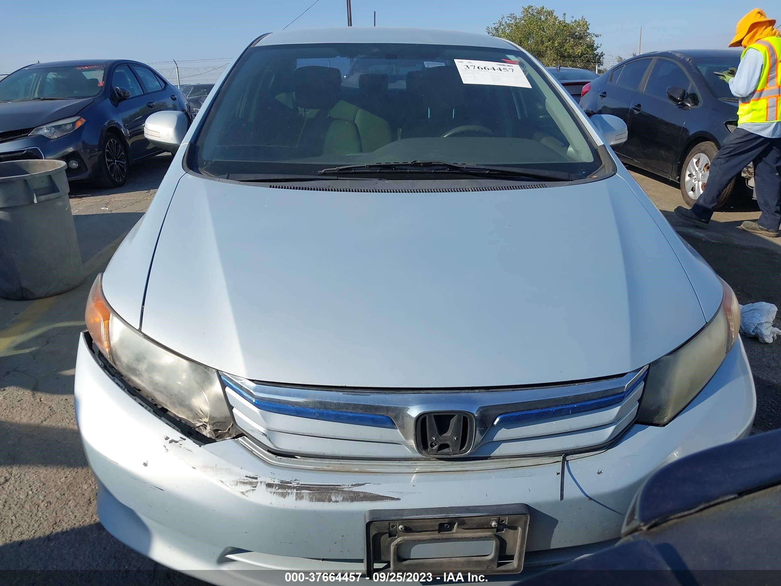 Photo 11 VIN: JHMFB4F27CS006373 - HONDA CIVIC 