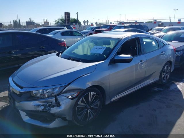 Photo 1 VIN: JHMFC1F30JX017557 - HONDA CIVIC 