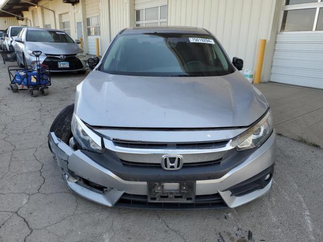 Photo 4 VIN: JHMFC1F30JX023231 - HONDA CIVIC EX 