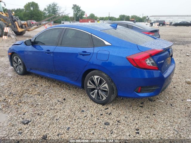 Photo 2 VIN: JHMFC1F33JX017360 - HONDA CIVIC 