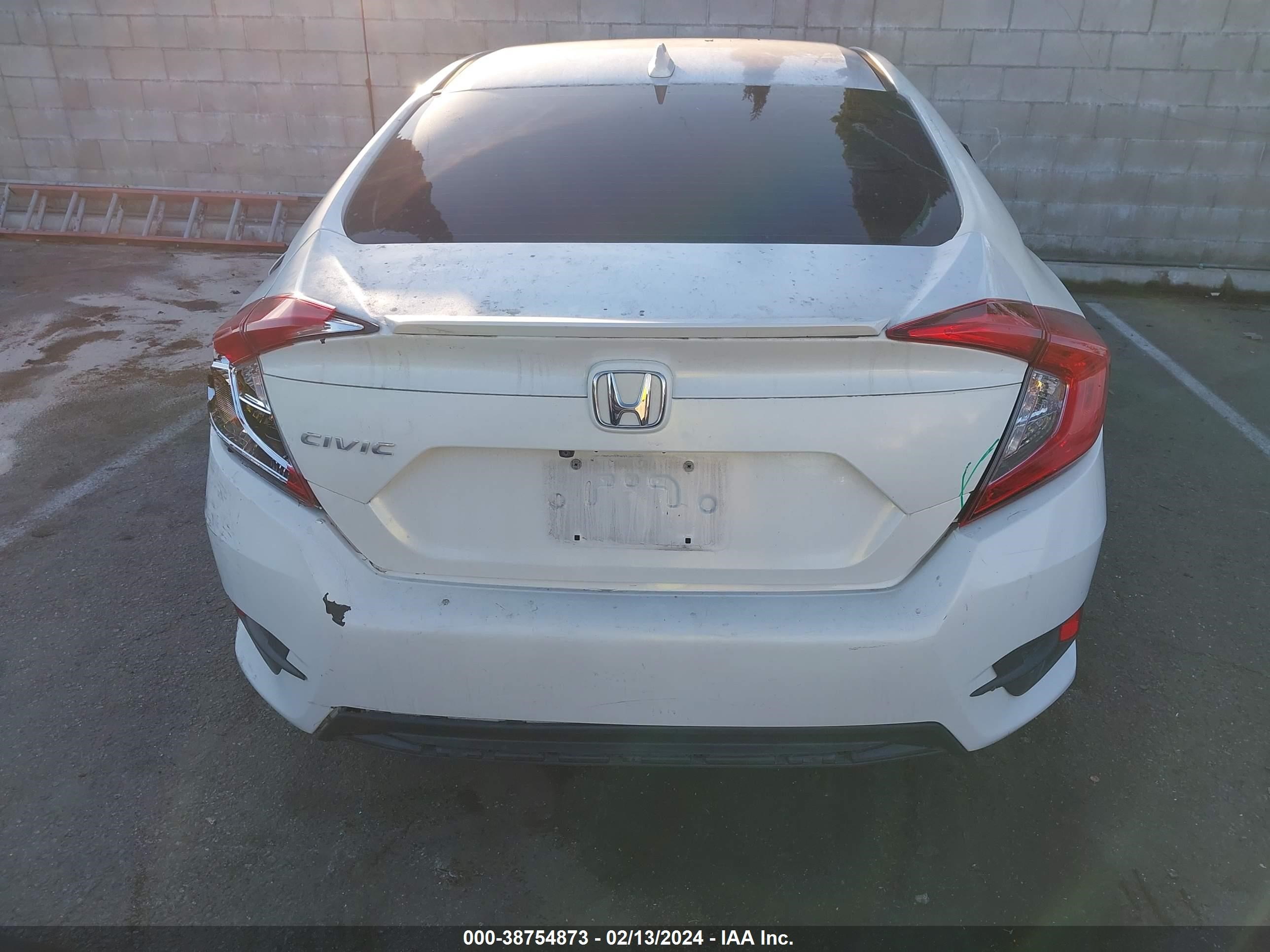 Photo 15 VIN: JHMFC1F34JX038802 - HONDA CIVIC 