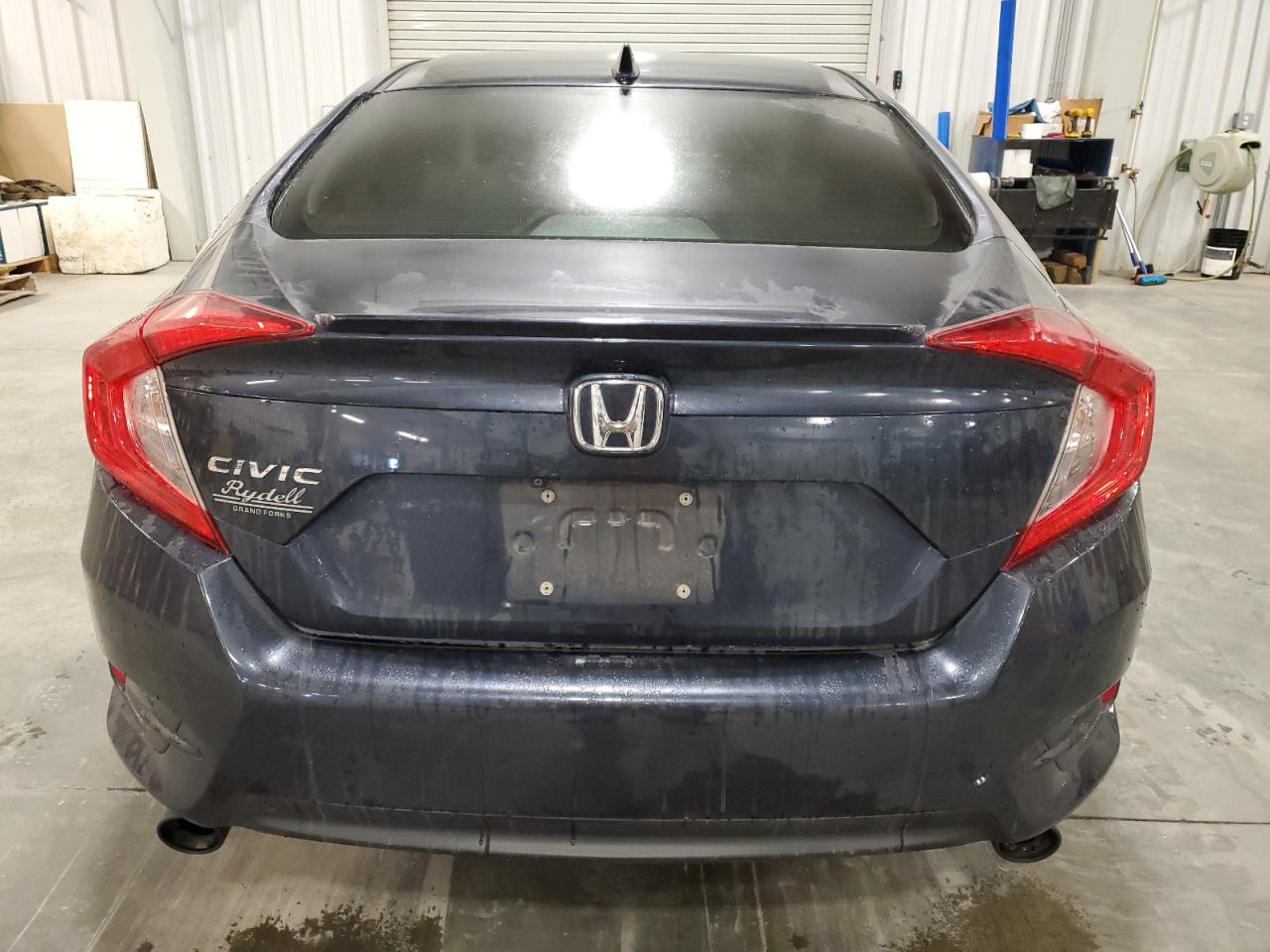 Photo 5 VIN: JHMFC1F35JX008644 - HONDA CIVIC 