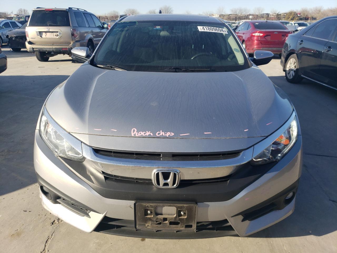 Photo 4 VIN: JHMFC1F36JX002741 - HONDA CIVIC 