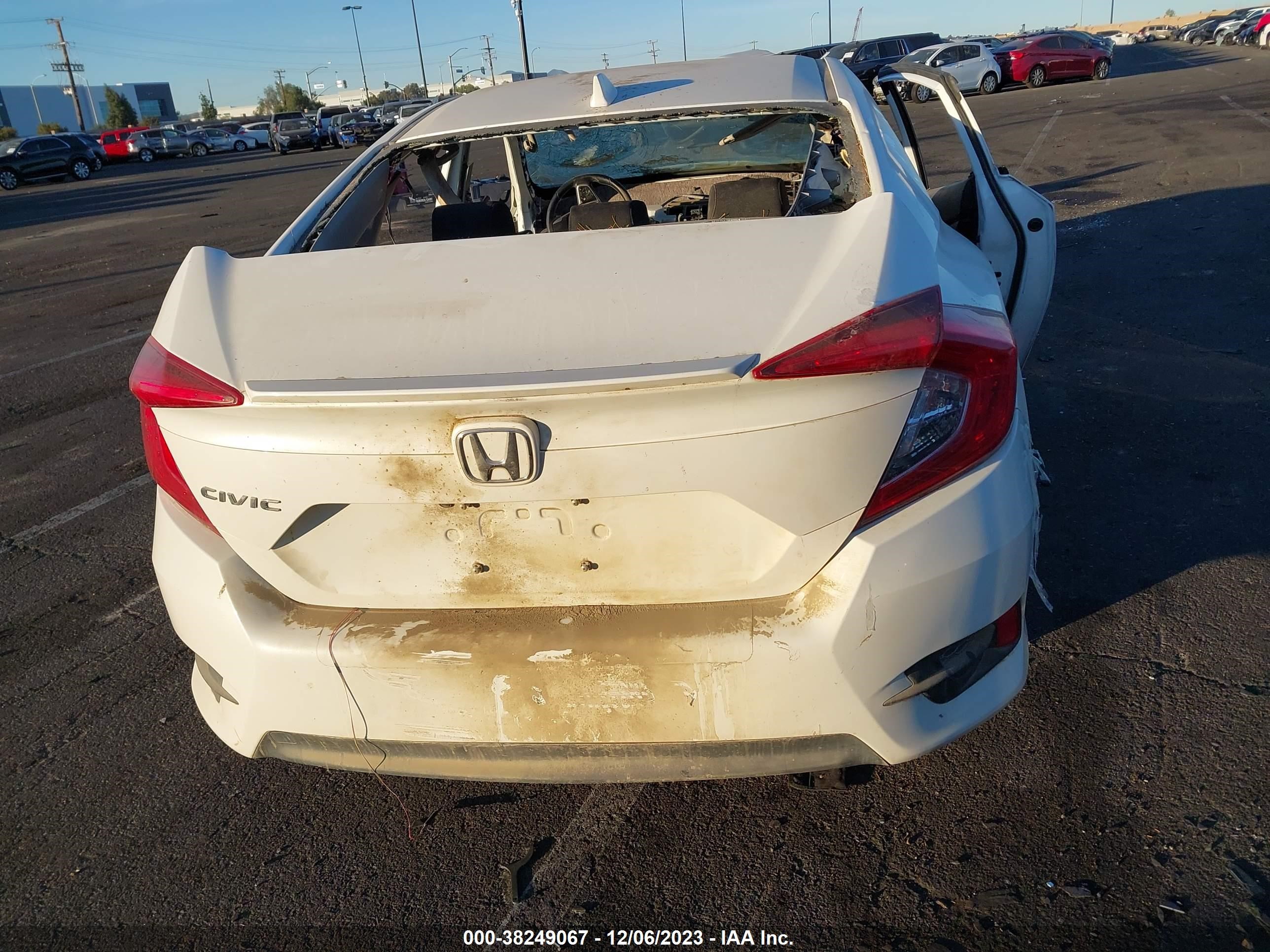 Photo 15 VIN: JHMFC1F37JX035800 - HONDA CIVIC 