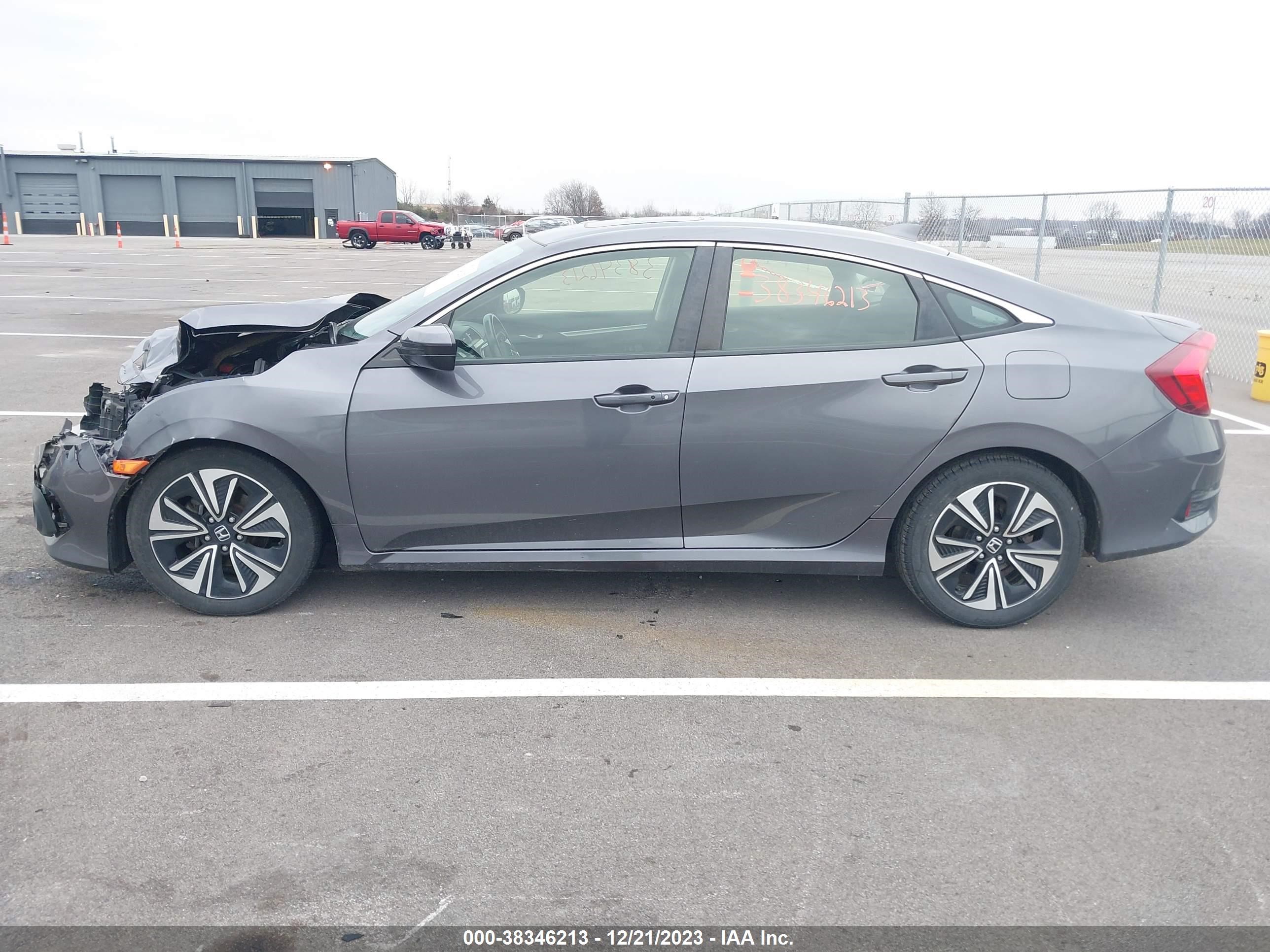 Photo 14 VIN: JHMFC1F38JX022697 - HONDA CIVIC 