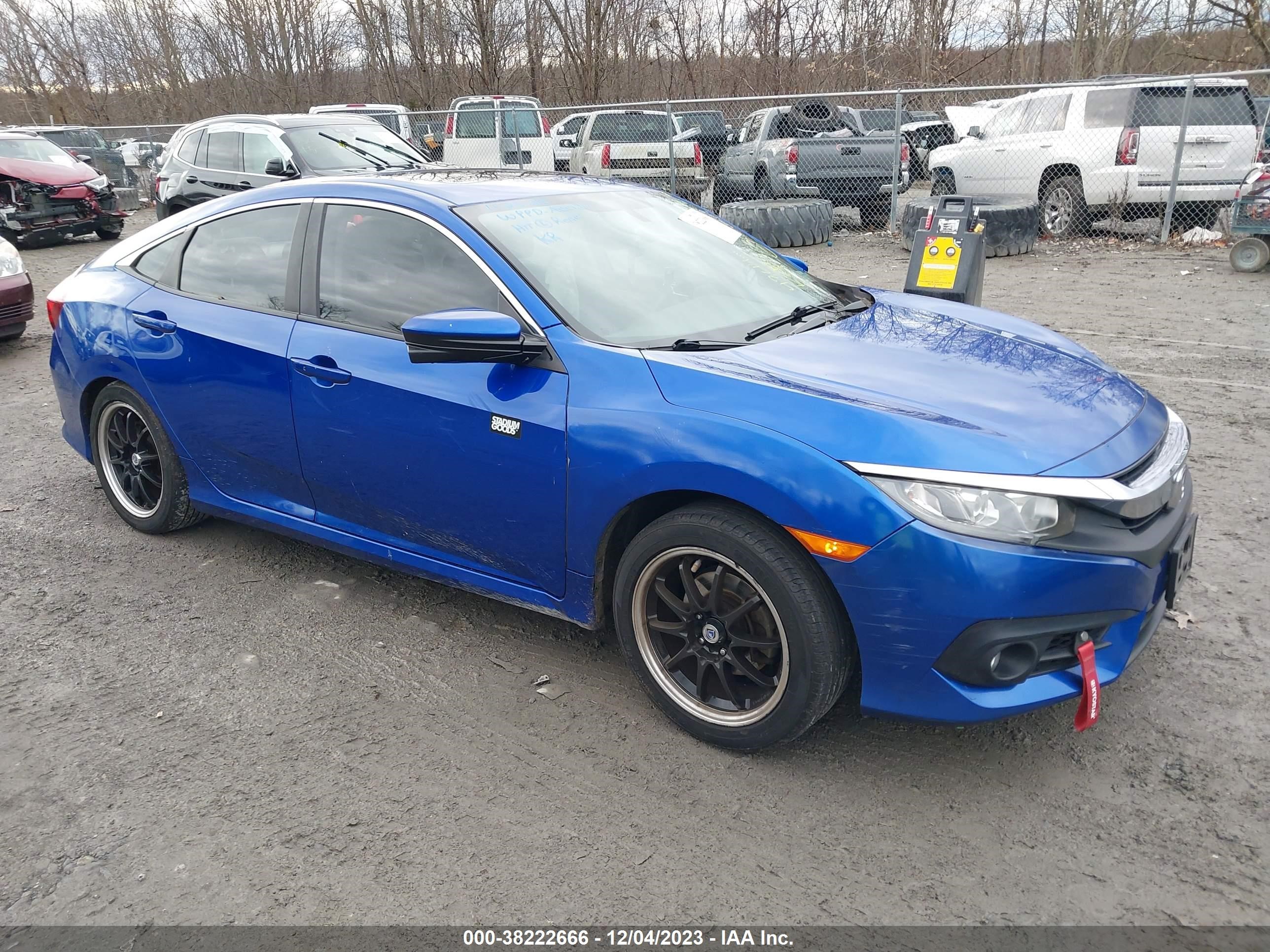 Photo 0 VIN: JHMFC1F39JX018724 - HONDA CIVIC 