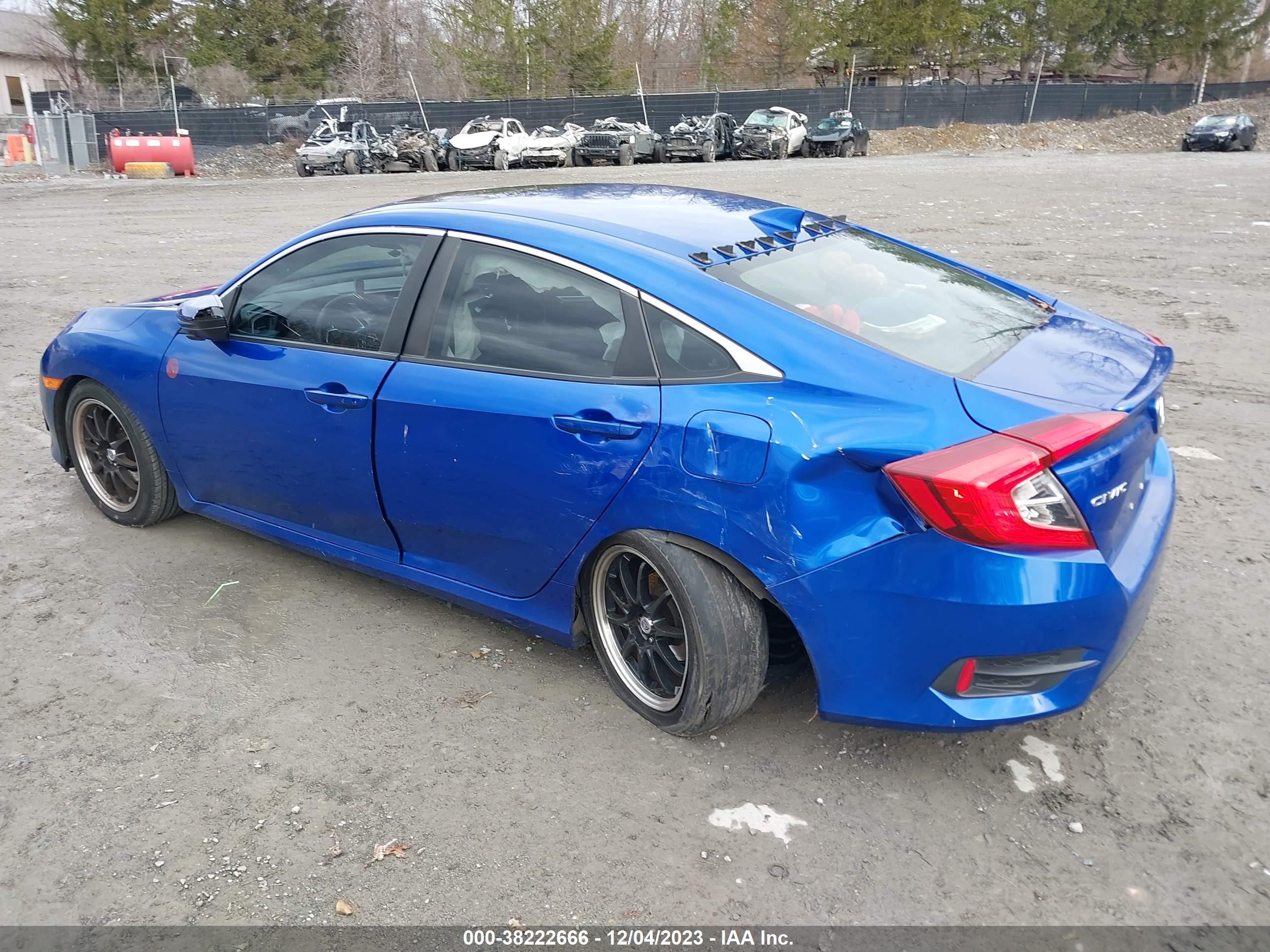 Photo 2 VIN: JHMFC1F39JX018724 - HONDA CIVIC 