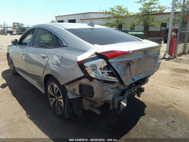 Photo 2 VIN: JHMFC1F3XJX033877 - HONDA CIVIC SEDAN 