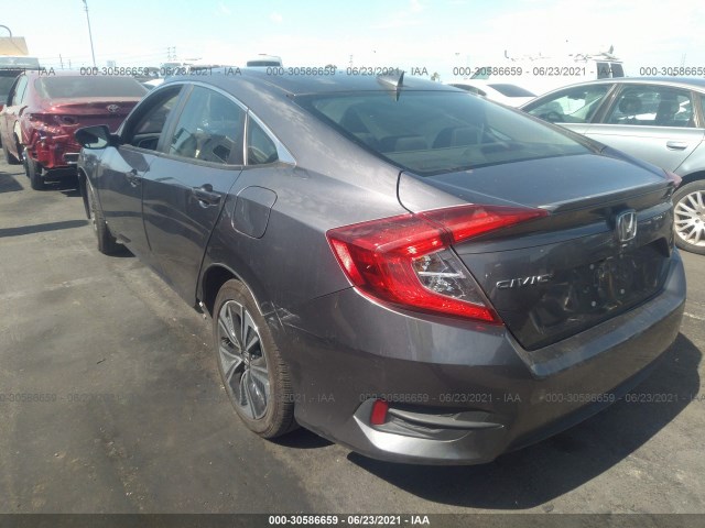 Photo 2 VIN: JHMFC1F47JX010324 - HONDA CIVIC SEDAN 