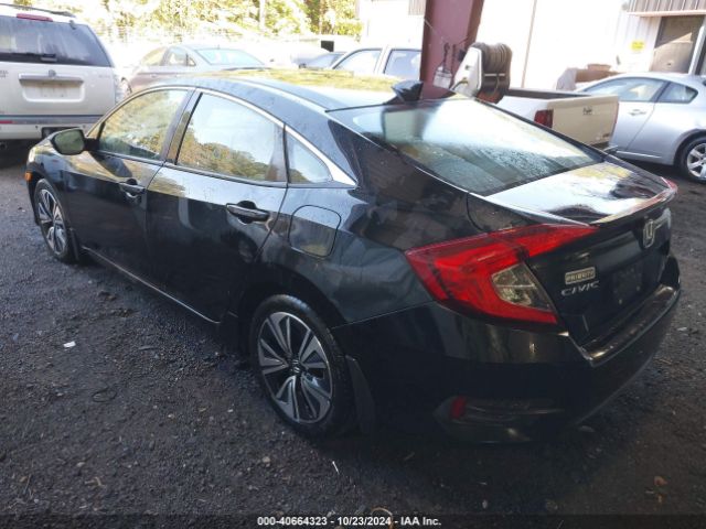 Photo 2 VIN: JHMFC1F4XJX010821 - HONDA CIVIC 